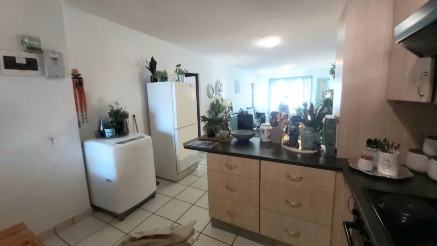 2 Bedroom Property for Sale in Heiderand Western Cape